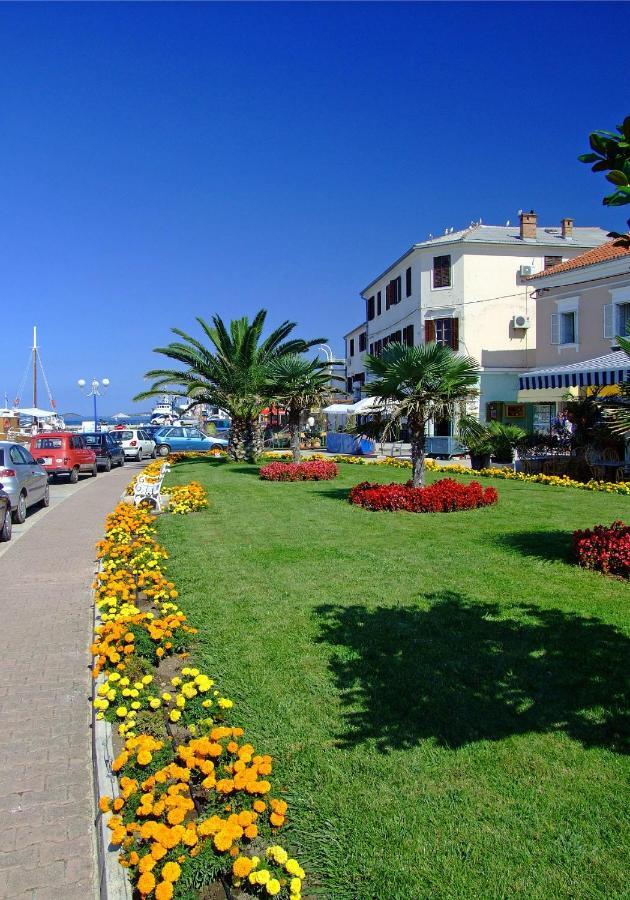 Mobile Home Sweet Summer Biograd Na Moru Zewnętrze zdjęcie